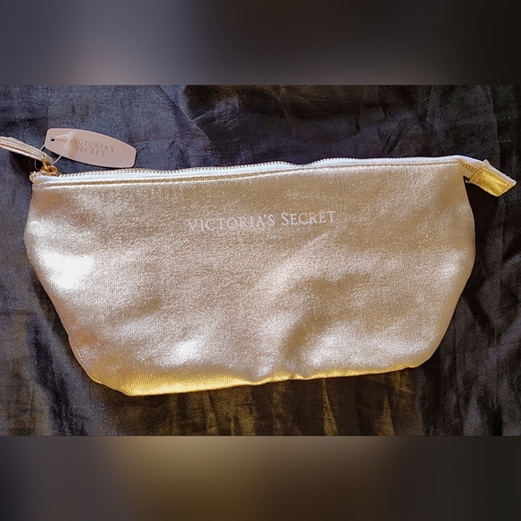 ✨💖 Victoria's Secret - Gold Metallic Zipper Cosmetic Bag – NWT 💖✨ - Picture 3 of 11